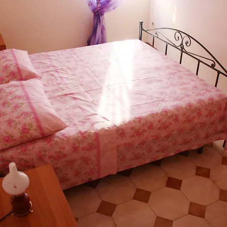 Apartment Acquamarina 1 *